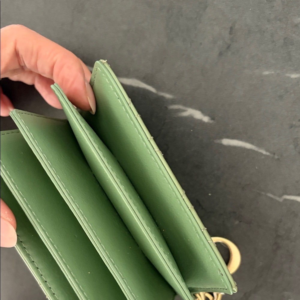 Dior Olive Green Patent Leather Key Holder - Picture 3 of 6